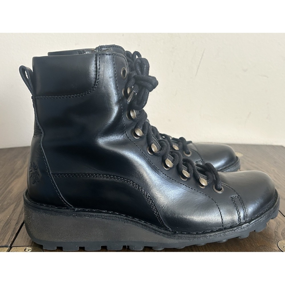 Fly London Women's Sludge Black Lace Up Combat Style Grunge Boot Size EU 40 US 9